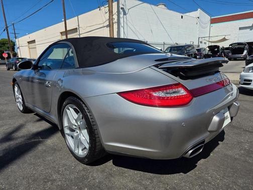 2012 Porsche 911 Carrera 4