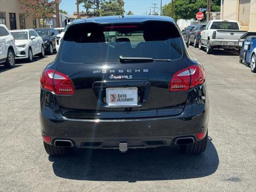 2014 Porsche Cayenne Hybrid S