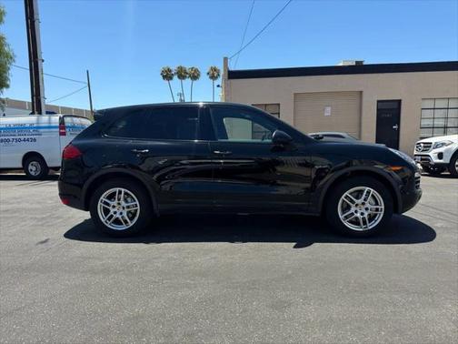 2014 Porsche Cayenne Hybrid S