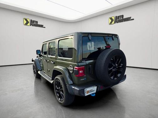 2022 Jeep Wrangler Unlimited 4xe Sahara