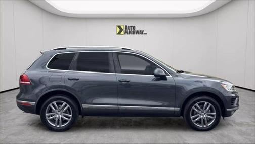 2016 Volkswagen Touareg TDI Lux
