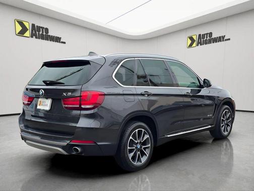 Gray 2017 BMW X5 sDrive35i