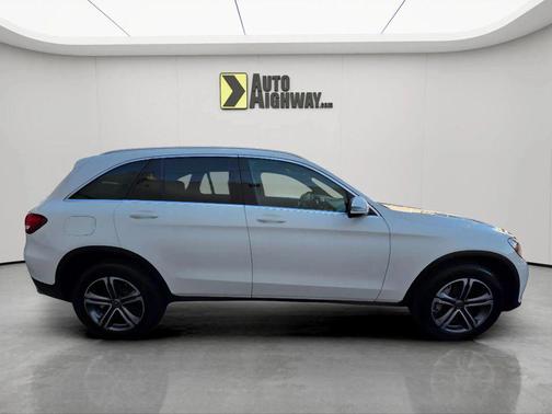 2017 Mercedes-Benz GLC 300 Base