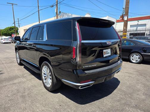 2022 Cadillac Escalade ESV Sport