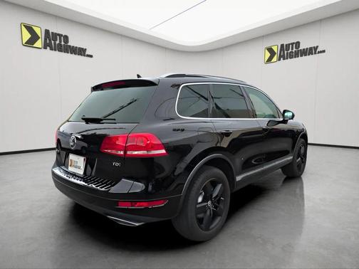 2013 Volkswagen Touareg TDI Lux