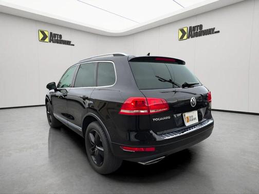 2013 Volkswagen Touareg TDI Lux