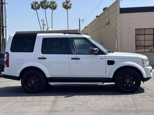 2016 Land Rover LR4 Base