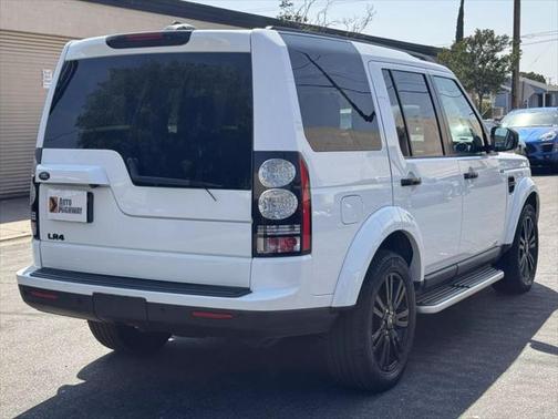 2016 Land Rover LR4 Base