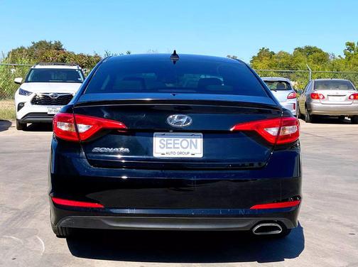 2017 Hyundai SONATA SE