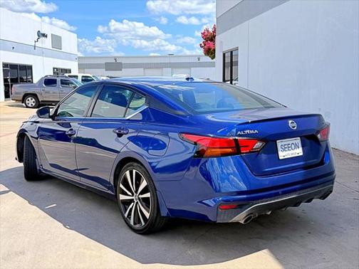 2020 Nissan Altima SR FWD