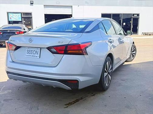 2021 Nissan Altima 2.5 SV