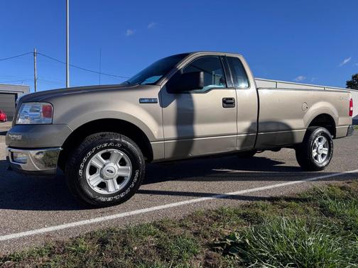 2004 Ford F-150 XL