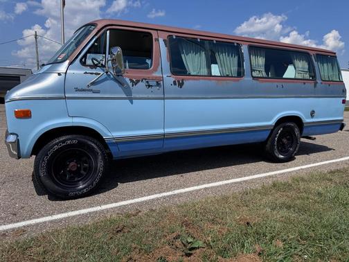 1978 Dodge Van ROYAL TRADESMAN
