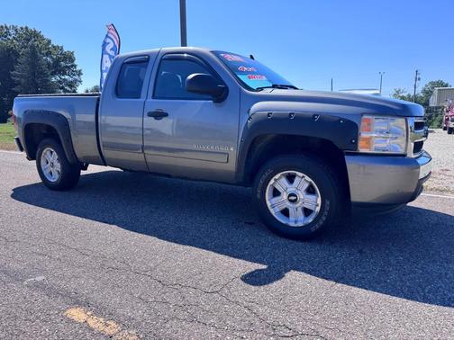 2007 Chevrolet Silverado 1500 Base