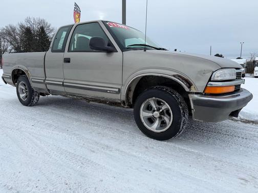 1998 Chevrolet S-10 Base