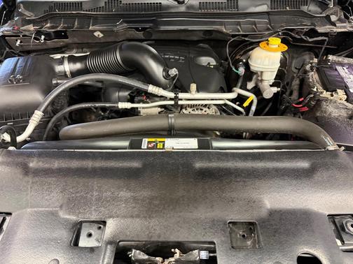 GREEN 2016 RAM 1500 ST