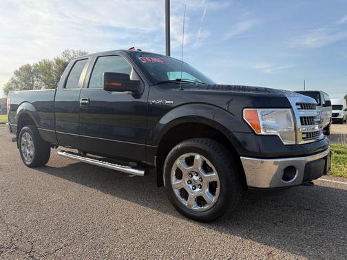 BLACK 2013 Ford F-150 XLT