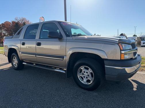 2005 Chevrolet Avalanche 1500 LS