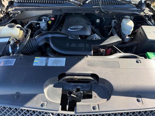 2005 Chevrolet Avalanche 1500 LS