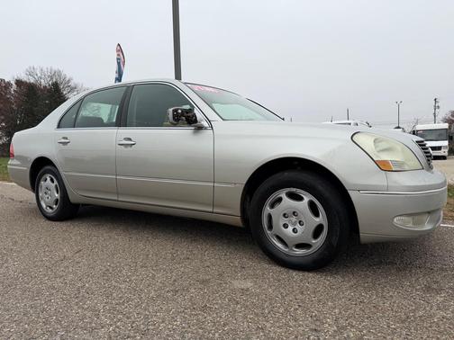 2001 Lexus LS 430 Base