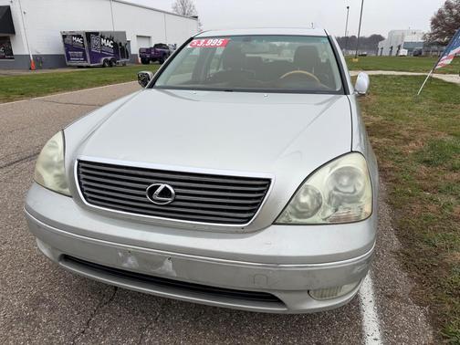 2001 Lexus LS 430 Base