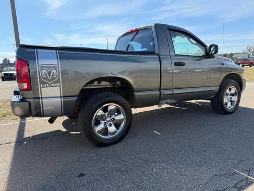 2005 Dodge Ram 1500 SLT