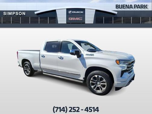 Iridescent Pearl Tricoat 2022 Chevrolet Silverado 1500 High Country