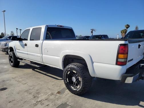 2004 GMC Sierra 2500 SLT