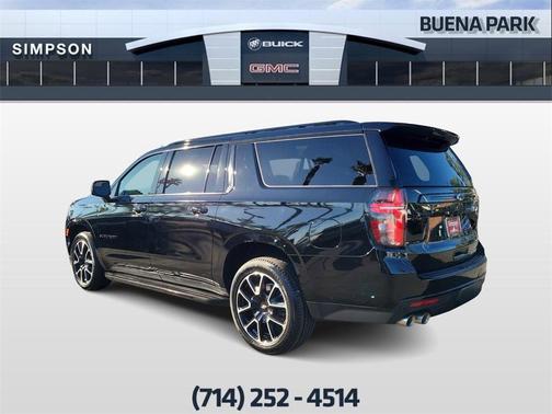 2023 Chevrolet Suburban RST