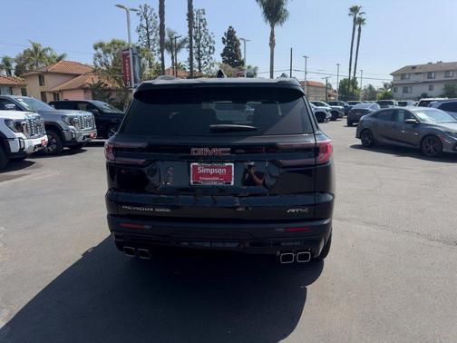 2025 GMC Acadia AT4