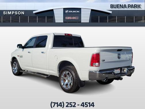 Bright White Clearcoat 2018 RAM 1500 Laramie