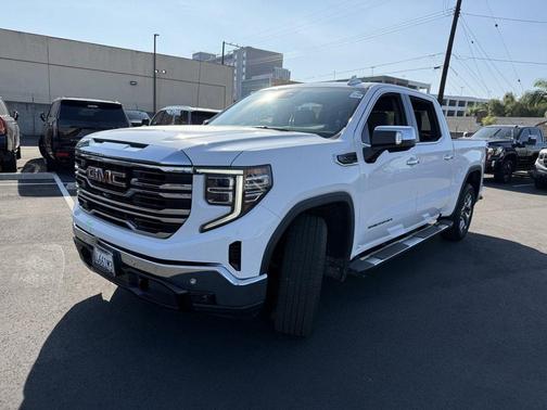 2022 GMC Sierra 1500 SLT