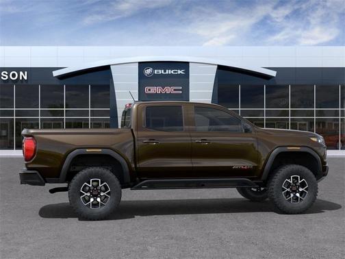 2025 GMC Canyon AT4