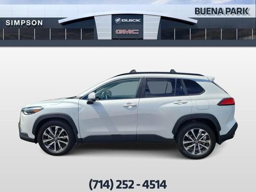 Pearl 2024 Toyota Corolla Cross XLE