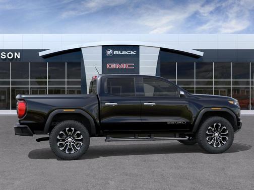 2025 GMC Canyon Denali
