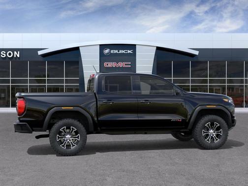 2025 GMC Canyon AT4