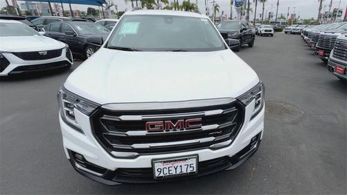 2022 GMC Terrain AT4