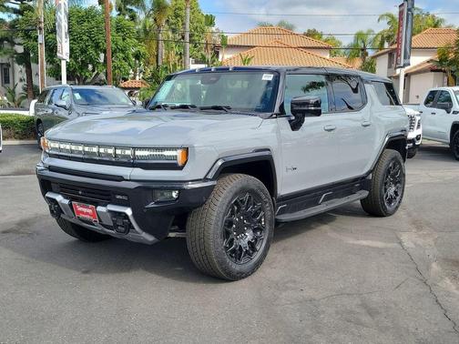 2026 GMC HUMMER EV SUV 2X