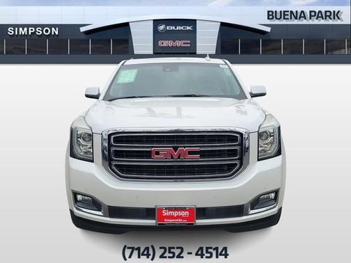 White Frost Tri-Coat 2017 GMC Yukon XL SLT