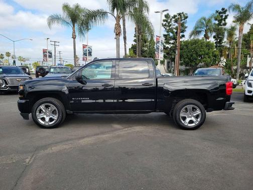 2018 Chevrolet Silverado 1500 Custom