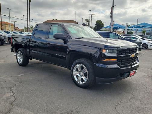 2018 Chevrolet Silverado 1500 Custom