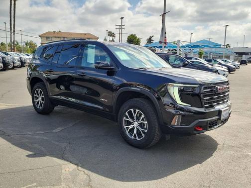 2026 GMC Acadia AT4