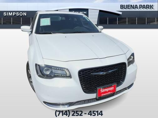 2017 Chrysler 300 S