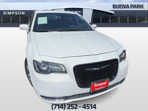 2017 Chrysler 300 S