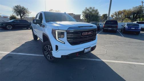 2023 GMC Sierra 1500 AT4