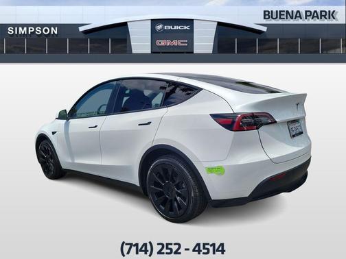 White 2023 Tesla Model Y Long Range