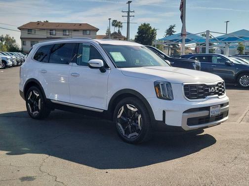 2023 Kia Telluride S