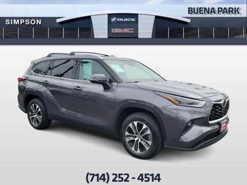 2021 Toyota Highlander XLE