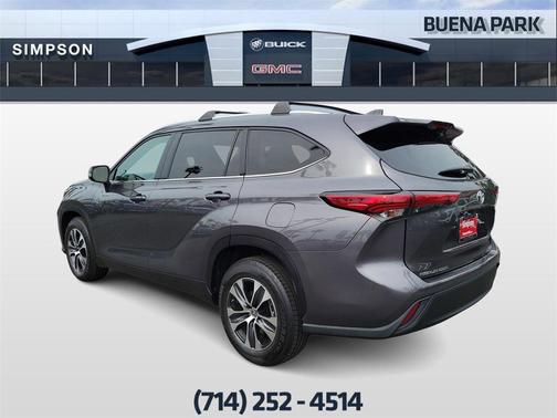 2021 Toyota Highlander XLE