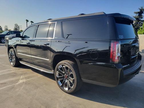 2017 GMC Yukon XL SLT